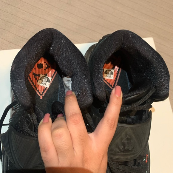 Nike Kyrie 6 shot clock basket ball shoes - Picture 5 of 6